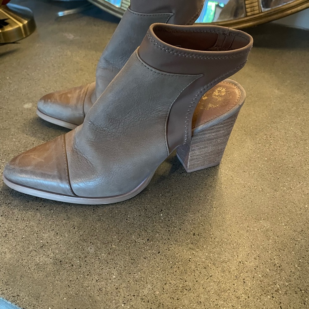 Vincent Camino Booties